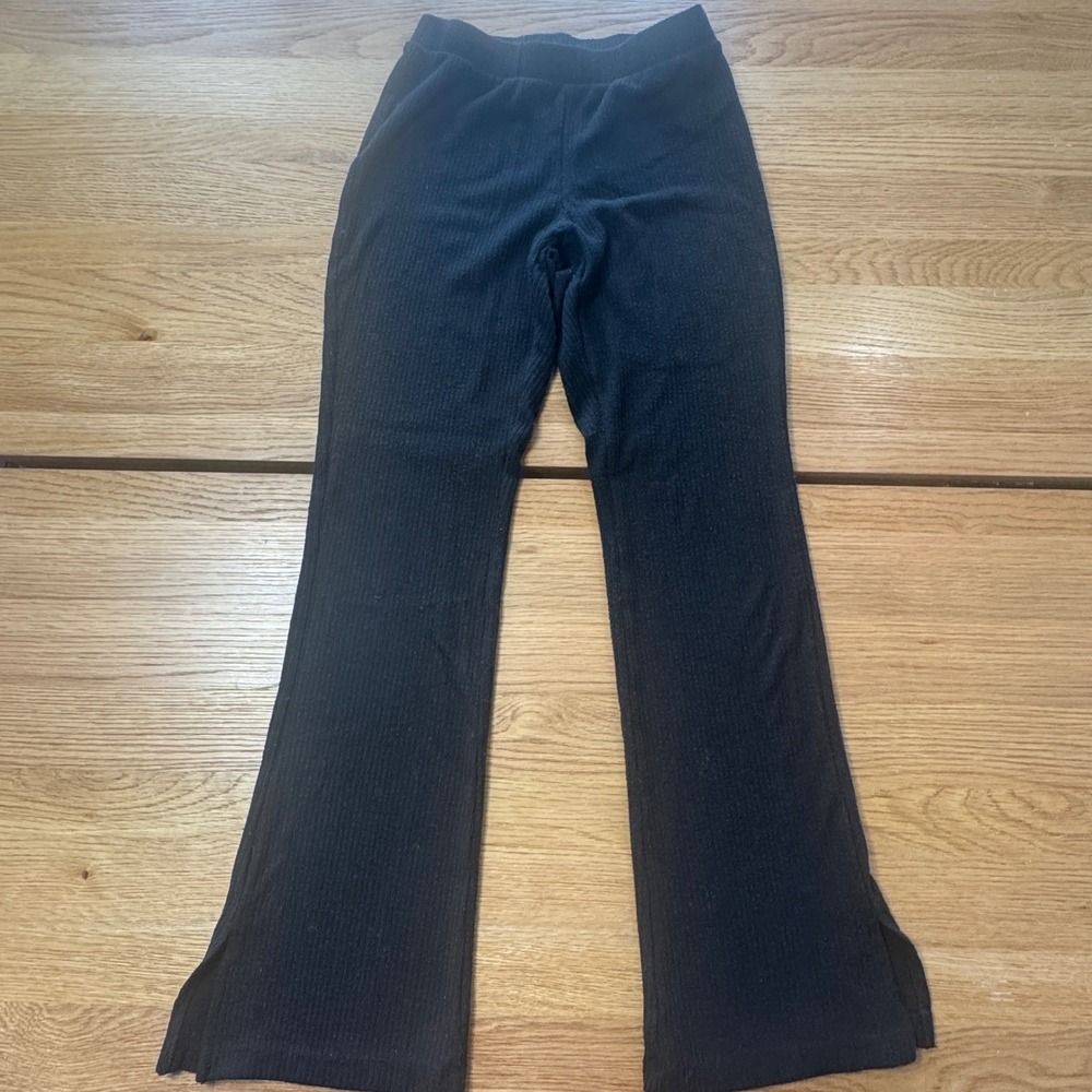 Old Navy Kids Black Ribbed Knit Flare Leggings Slit Hem XL 14-16 Pull On Pants